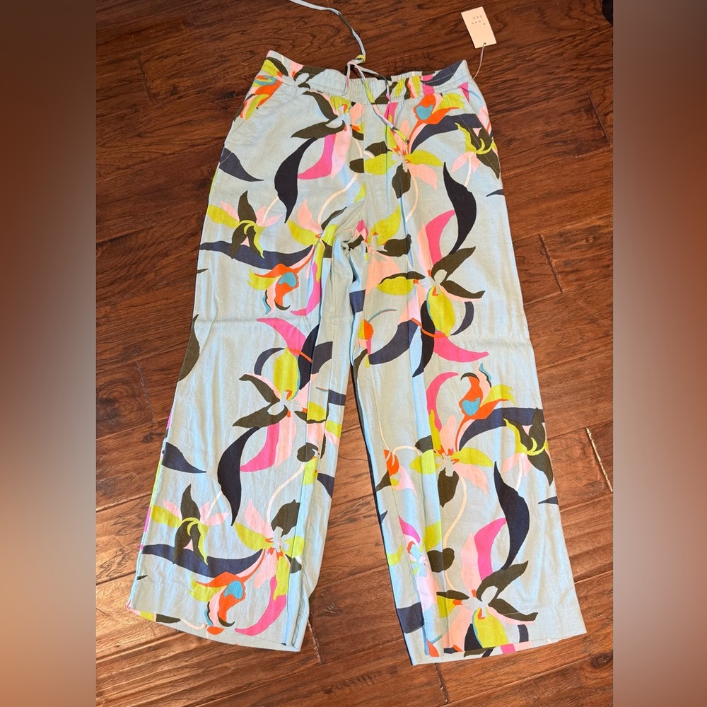 Women’s floral linen pants